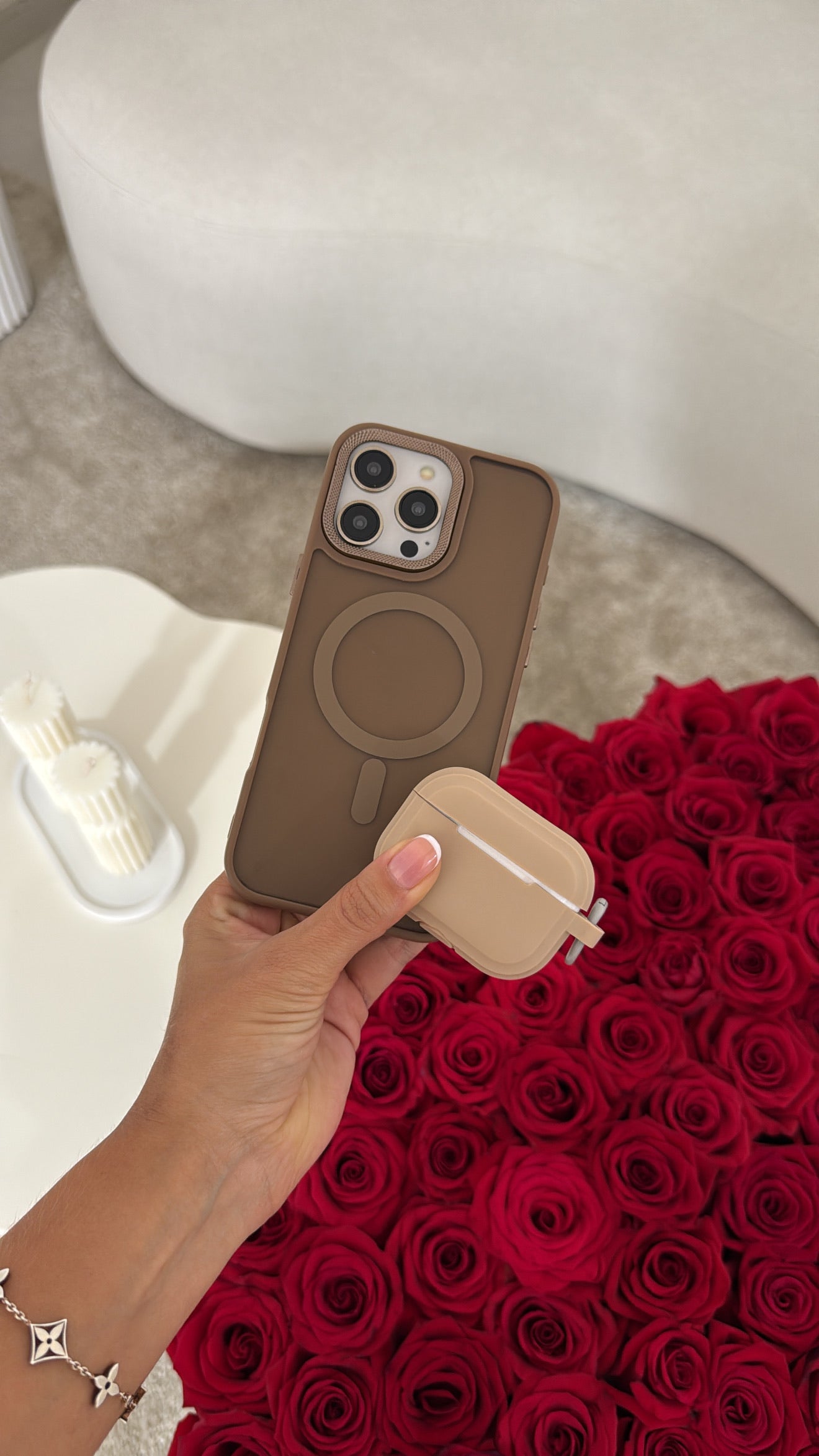 Case AirPods Avellana