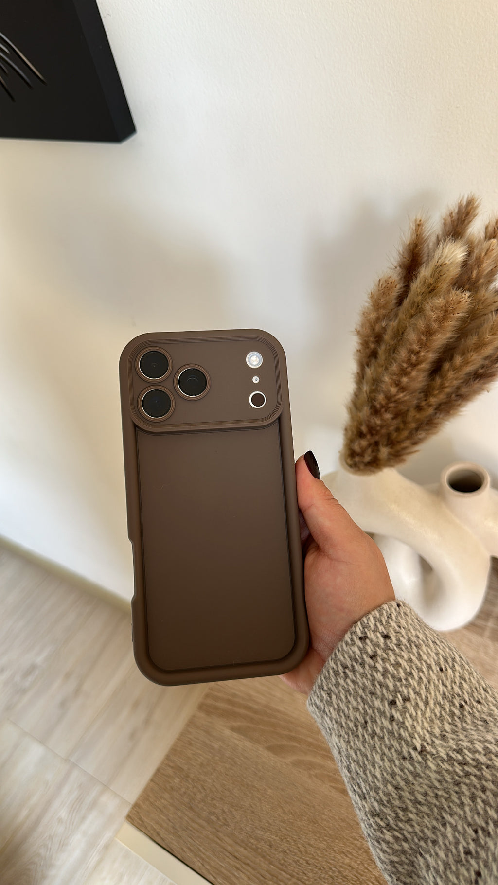 Case Frame Cocoa Cream