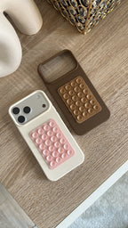 Case Classic Almond