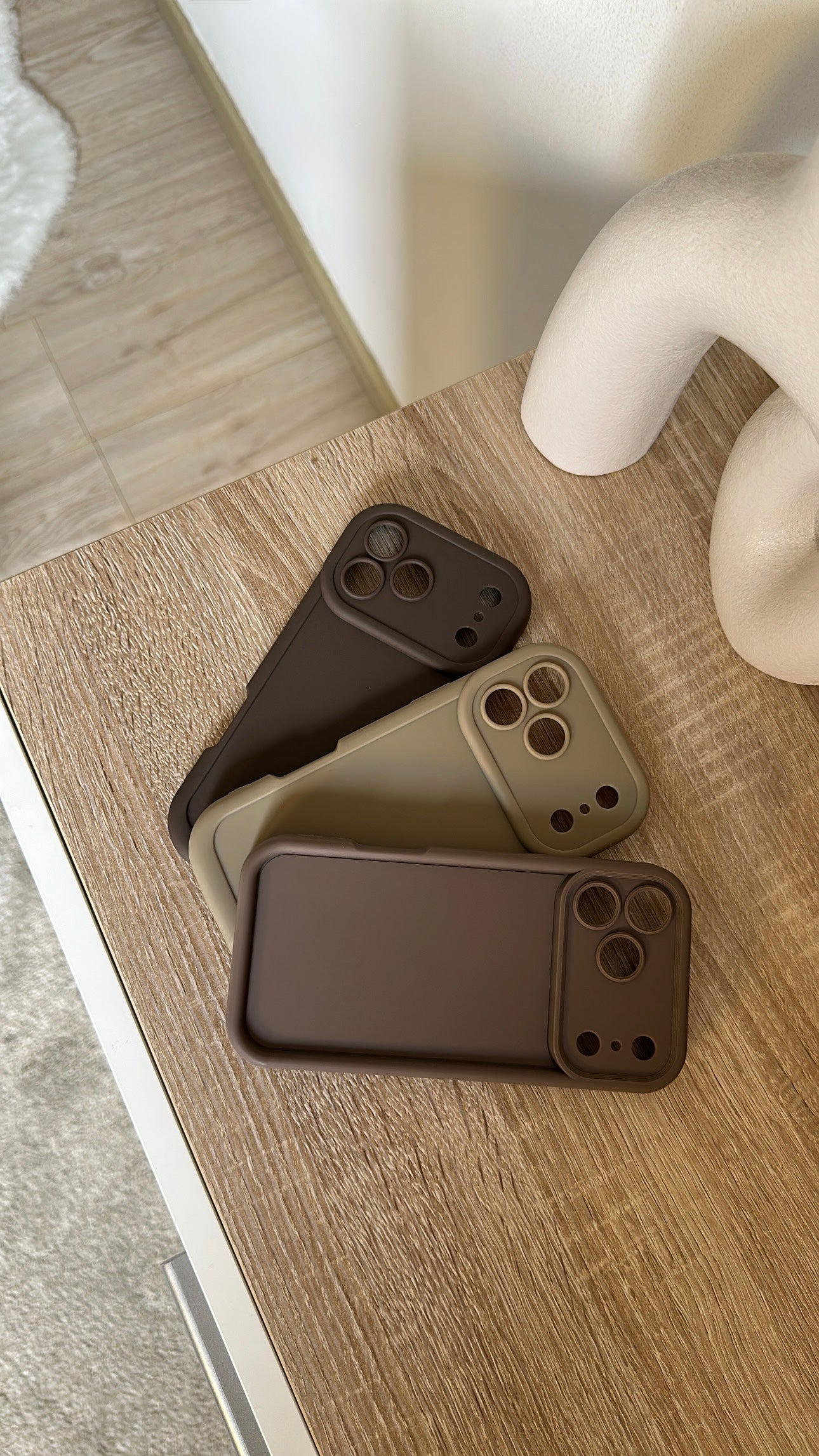 Case Frame Cocoa Cream