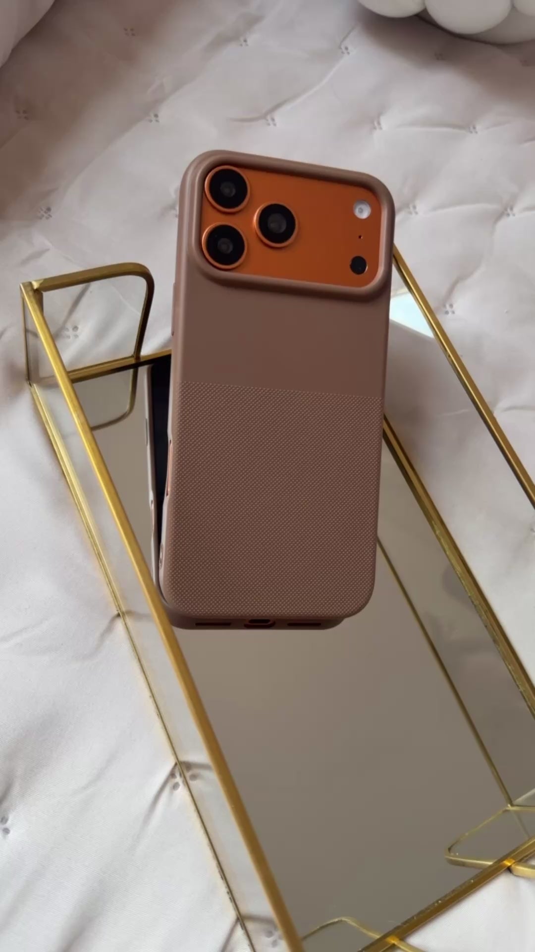 Case Classic Latte